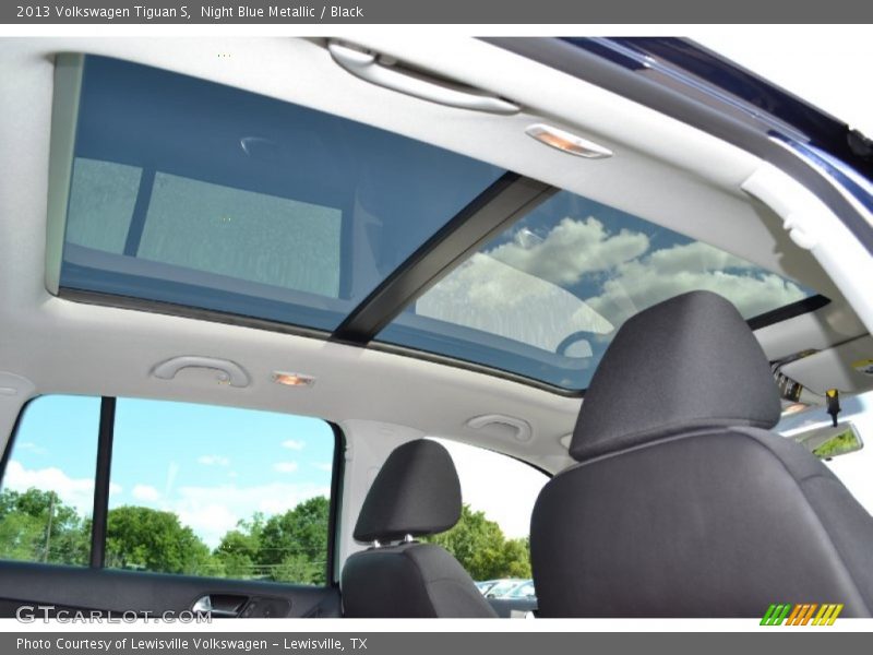 Night Blue Metallic / Black 2013 Volkswagen Tiguan S