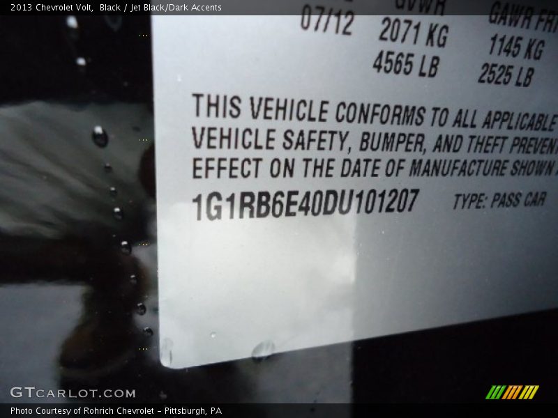 Black / Jet Black/Dark Accents 2013 Chevrolet Volt