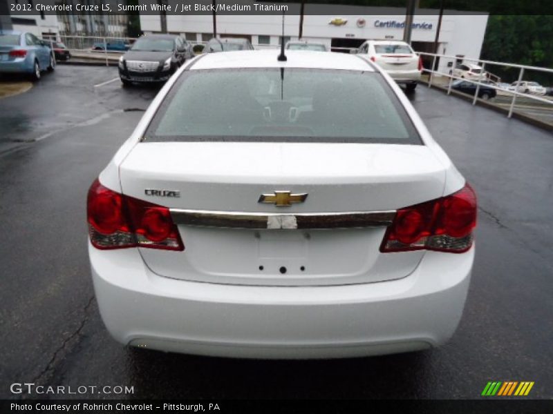 Summit White / Jet Black/Medium Titanium 2012 Chevrolet Cruze LS