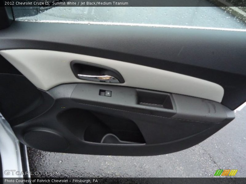 Summit White / Jet Black/Medium Titanium 2012 Chevrolet Cruze LS