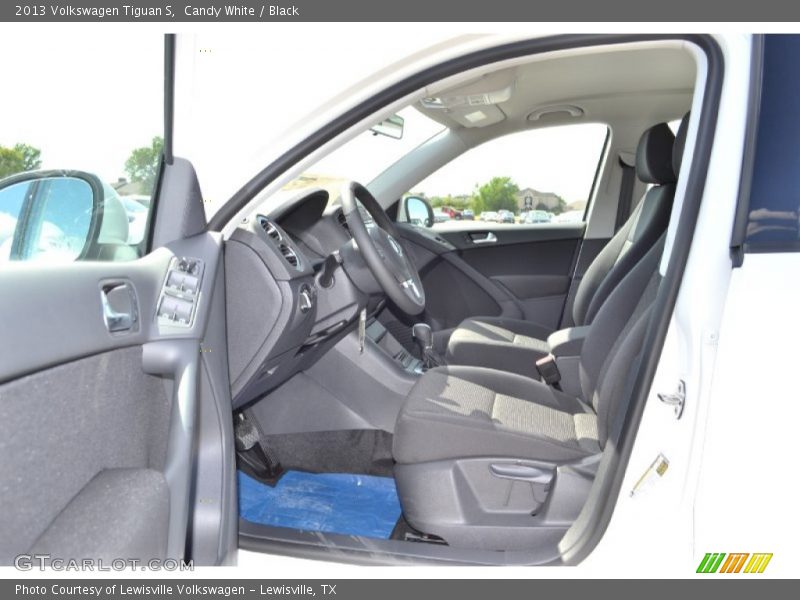 Candy White / Black 2013 Volkswagen Tiguan S
