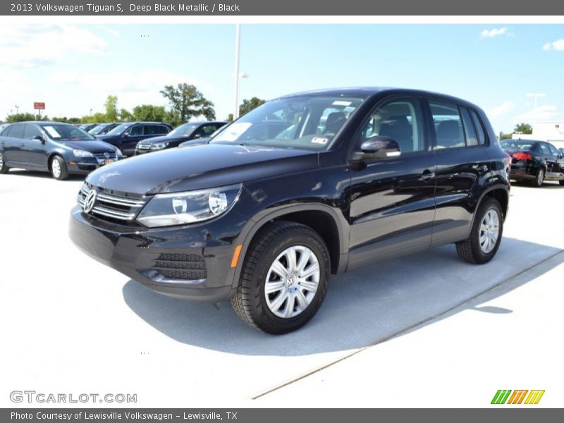 Deep Black Metallic / Black 2013 Volkswagen Tiguan S