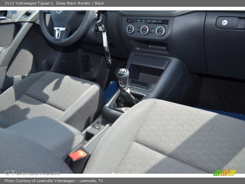 Deep Black Metallic / Black 2013 Volkswagen Tiguan S