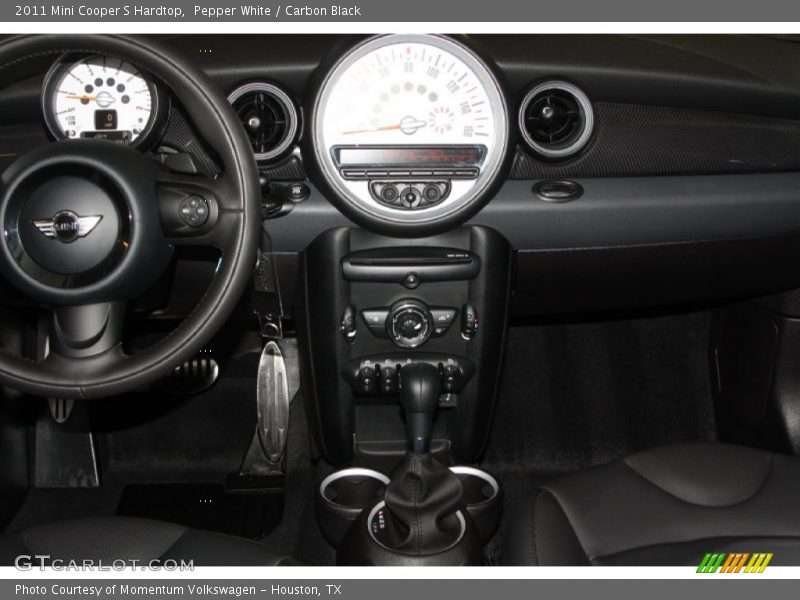Pepper White / Carbon Black 2011 Mini Cooper S Hardtop