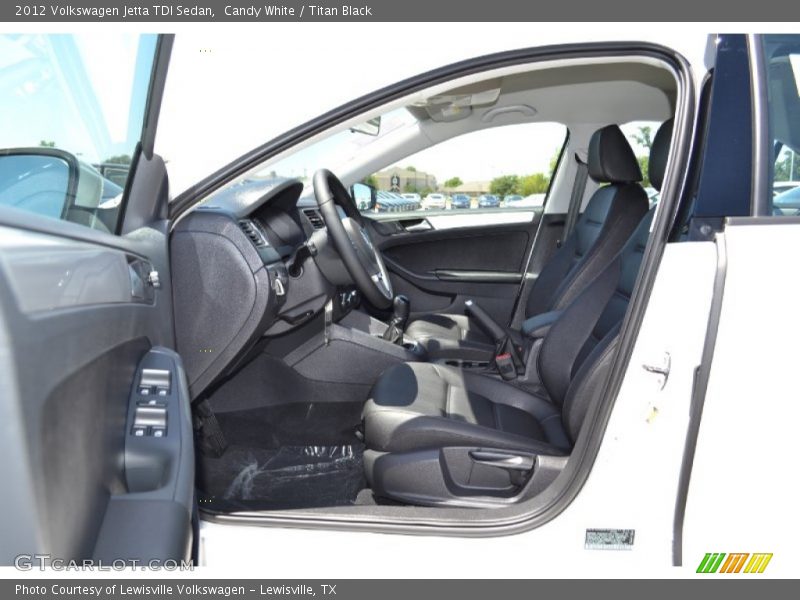 Candy White / Titan Black 2012 Volkswagen Jetta TDI Sedan