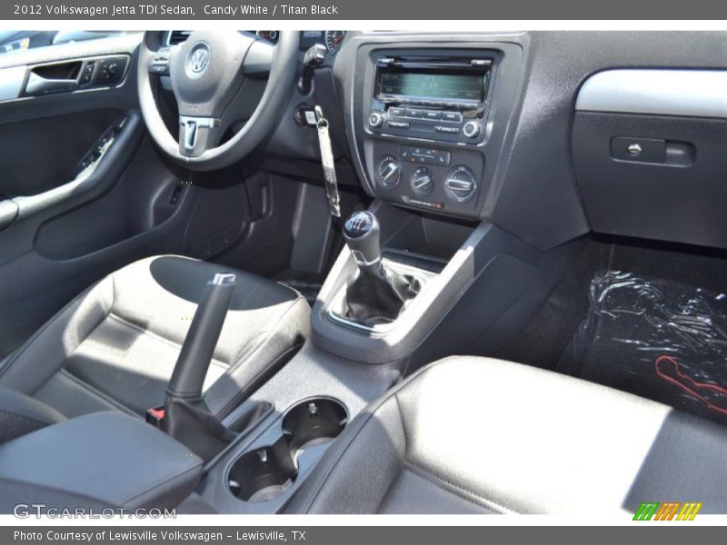 Candy White / Titan Black 2012 Volkswagen Jetta TDI Sedan