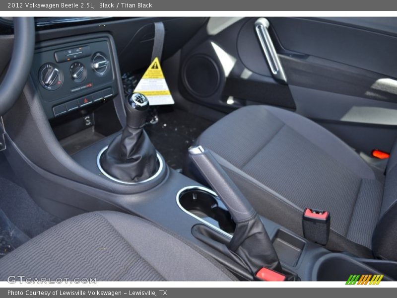 Black / Titan Black 2012 Volkswagen Beetle 2.5L