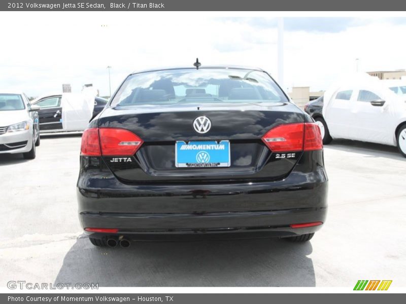 Black / Titan Black 2012 Volkswagen Jetta SE Sedan