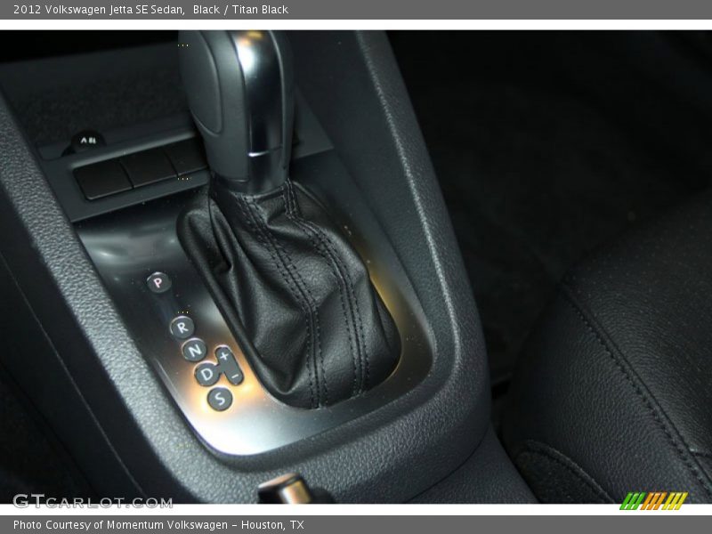 Black / Titan Black 2012 Volkswagen Jetta SE Sedan