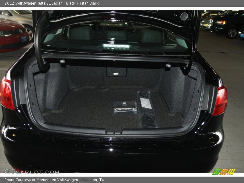 Black / Titan Black 2012 Volkswagen Jetta SE Sedan