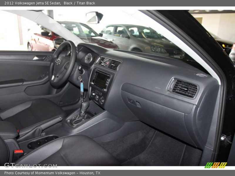 Black / Titan Black 2012 Volkswagen Jetta SE Sedan