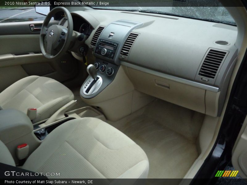 Espresso Black Metallic / Beige 2010 Nissan Sentra 2.0 S