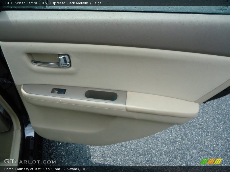Espresso Black Metallic / Beige 2010 Nissan Sentra 2.0 S