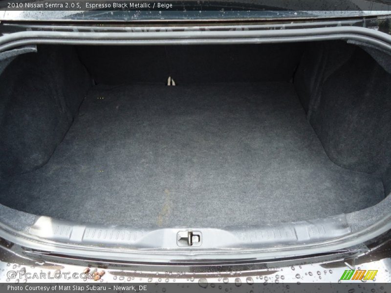 Espresso Black Metallic / Beige 2010 Nissan Sentra 2.0 S