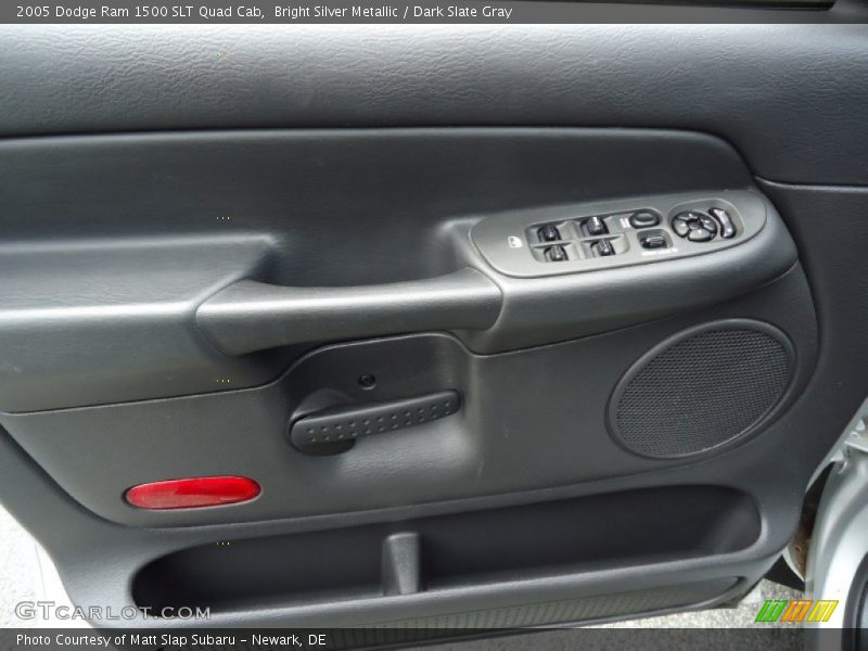 Bright Silver Metallic / Dark Slate Gray 2005 Dodge Ram 1500 SLT Quad Cab
