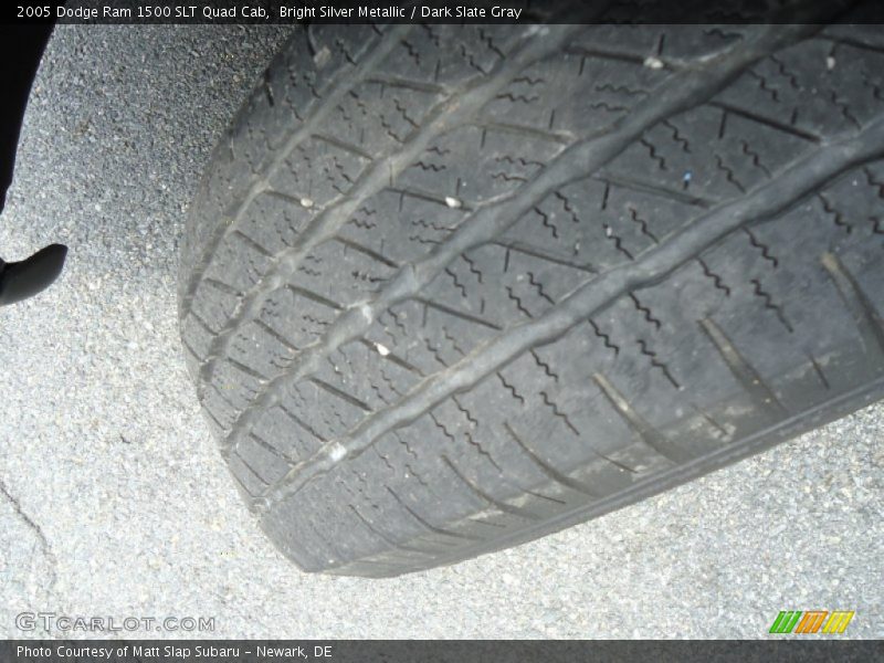 Bright Silver Metallic / Dark Slate Gray 2005 Dodge Ram 1500 SLT Quad Cab
