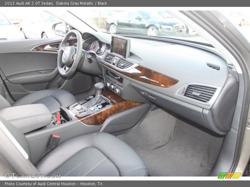 Dashboard of 2013 A6 2.0T Sedan