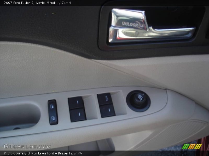 Merlot Metallic / Camel 2007 Ford Fusion S