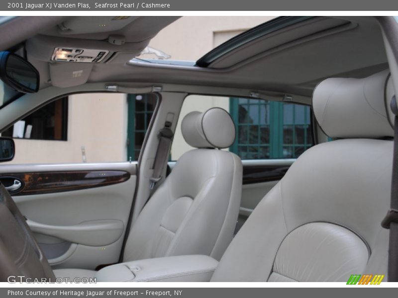 Seafrost Pearl / Cashmere 2001 Jaguar XJ Vanden Plas