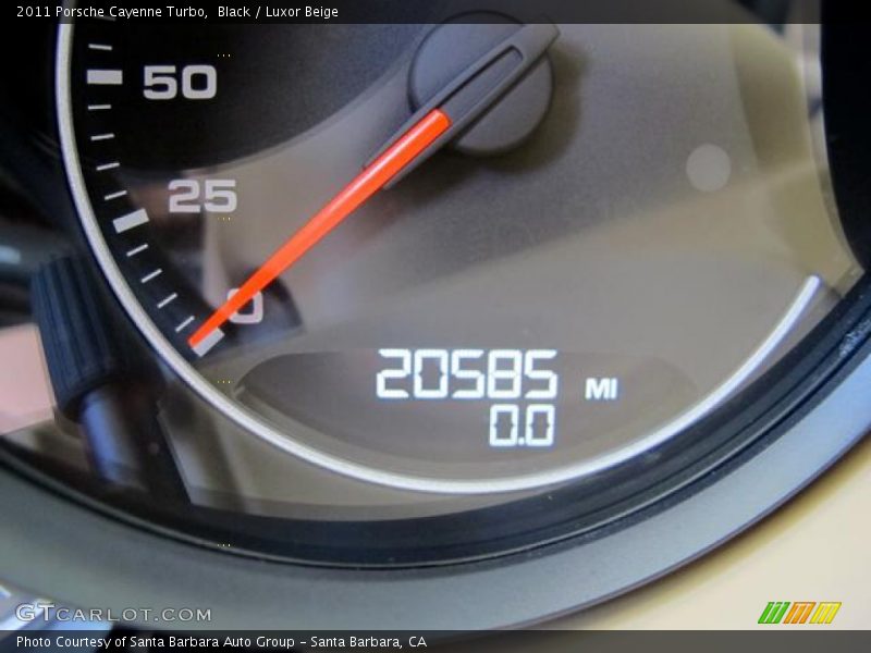 Black / Luxor Beige 2011 Porsche Cayenne Turbo