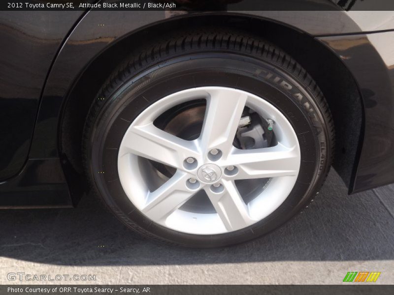 Attitude Black Metallic / Black/Ash 2012 Toyota Camry SE