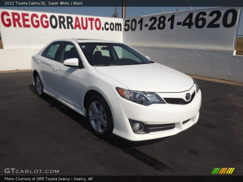 Super White / Black 2012 Toyota Camry SE