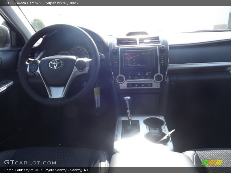Super White / Black 2012 Toyota Camry SE