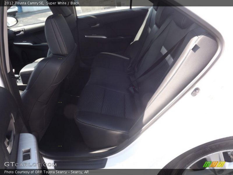 Super White / Black 2012 Toyota Camry SE