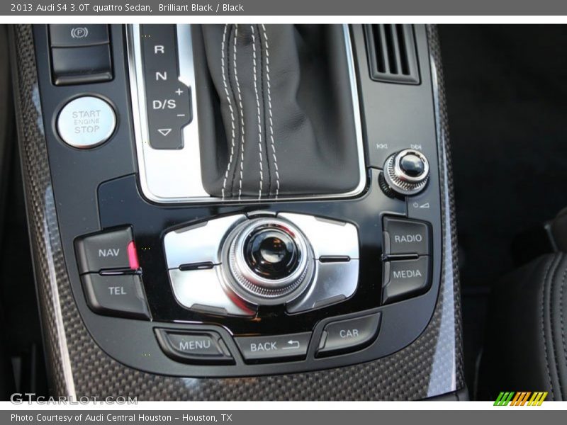 Controls of 2013 S4 3.0T quattro Sedan