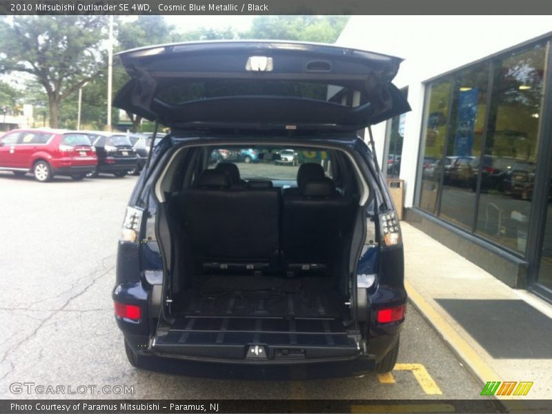 Cosmic Blue Metallic / Black 2010 Mitsubishi Outlander SE 4WD