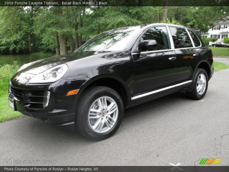 Front 3/4 View of 2009 Cayenne Tiptronic