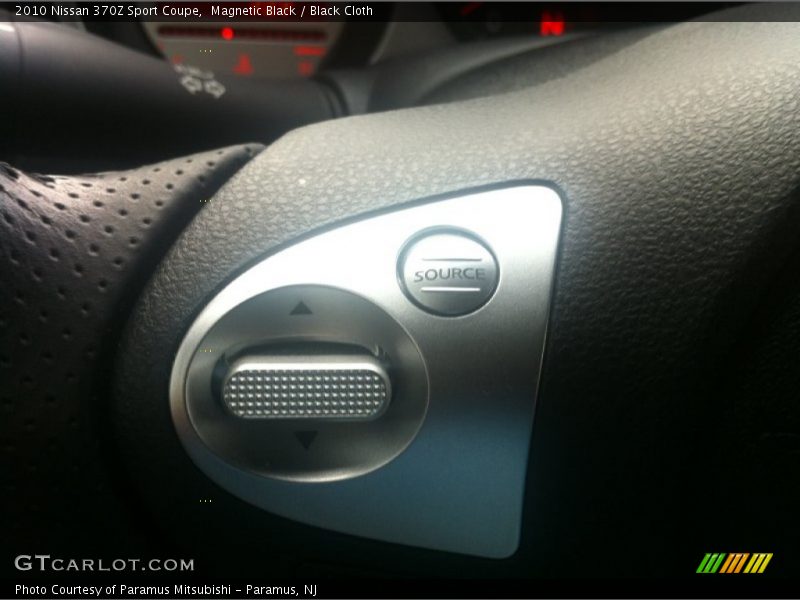 Magnetic Black / Black Cloth 2010 Nissan 370Z Sport Coupe