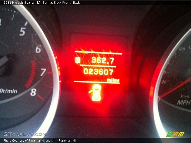 Tarmac Black Pearl / Black 2011 Mitsubishi Lancer ES