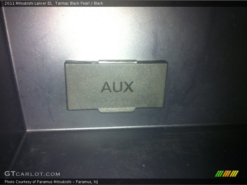 Tarmac Black Pearl / Black 2011 Mitsubishi Lancer ES