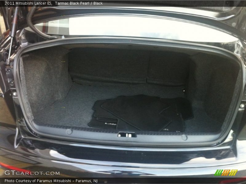 Tarmac Black Pearl / Black 2011 Mitsubishi Lancer ES