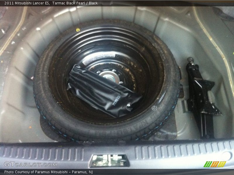 Tarmac Black Pearl / Black 2011 Mitsubishi Lancer ES