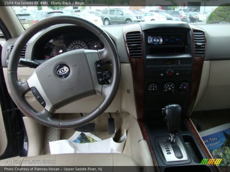 Ebony Black / Beige 2004 Kia Sorento EX 4WD