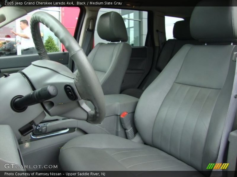 Black / Medium Slate Gray 2005 Jeep Grand Cherokee Laredo 4x4