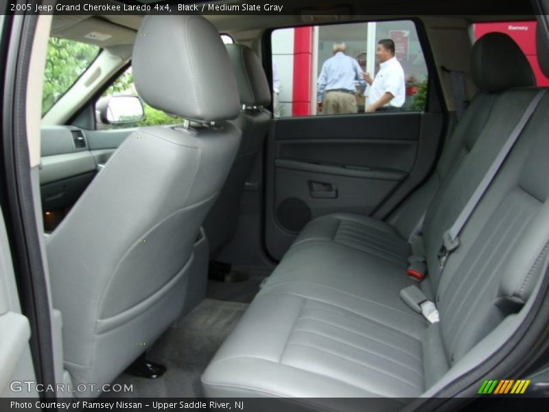 Black / Medium Slate Gray 2005 Jeep Grand Cherokee Laredo 4x4