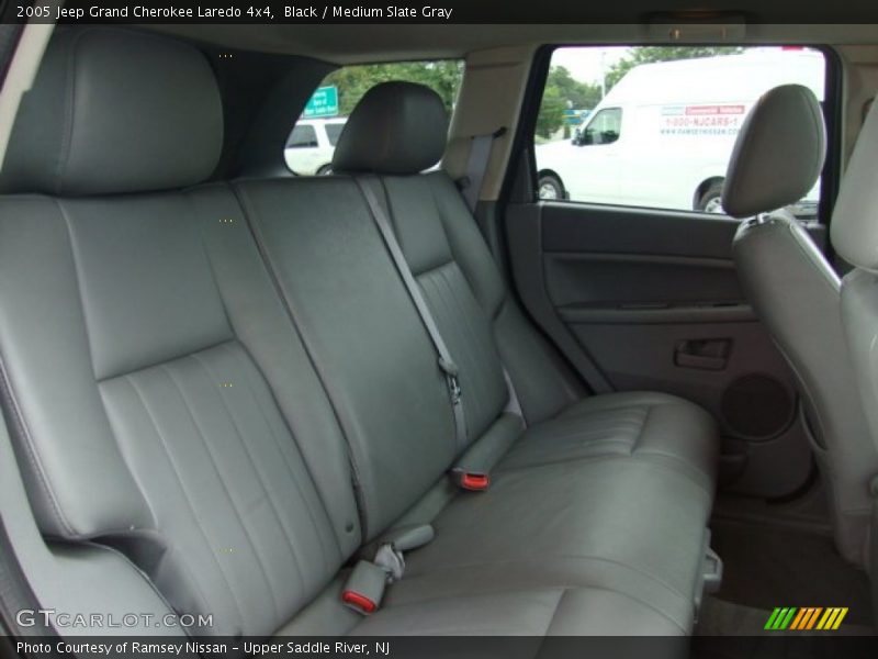 Black / Medium Slate Gray 2005 Jeep Grand Cherokee Laredo 4x4