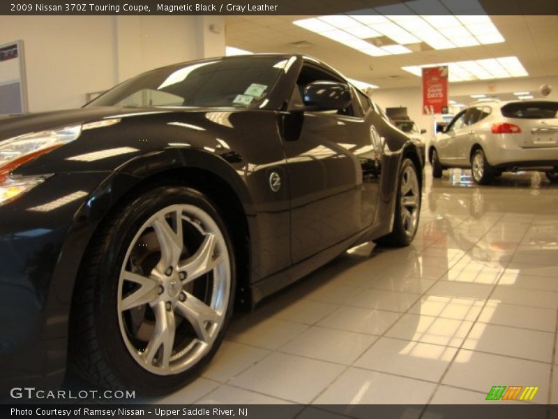 Magnetic Black / Gray Leather 2009 Nissan 370Z Touring Coupe