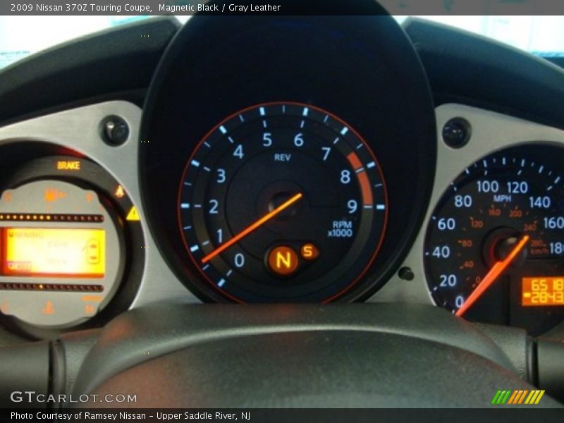 Magnetic Black / Gray Leather 2009 Nissan 370Z Touring Coupe