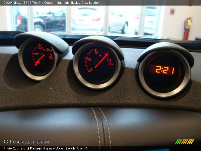 Magnetic Black / Gray Leather 2009 Nissan 370Z Touring Coupe