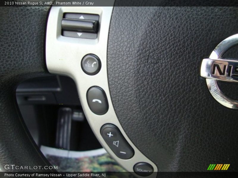 Phantom White / Gray 2010 Nissan Rogue SL AWD