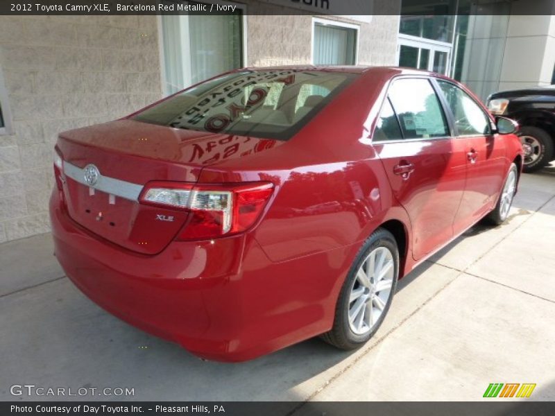 Barcelona Red Metallic / Ivory 2012 Toyota Camry XLE