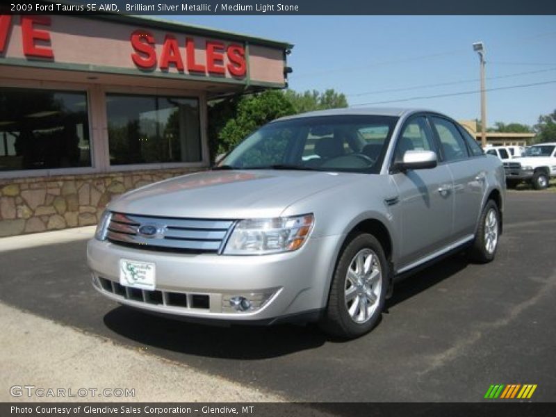 Brilliant Silver Metallic / Medium Light Stone 2009 Ford Taurus SE AWD