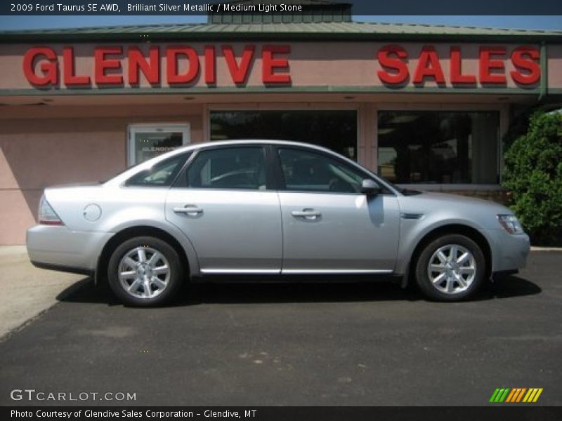 Brilliant Silver Metallic / Medium Light Stone 2009 Ford Taurus SE AWD