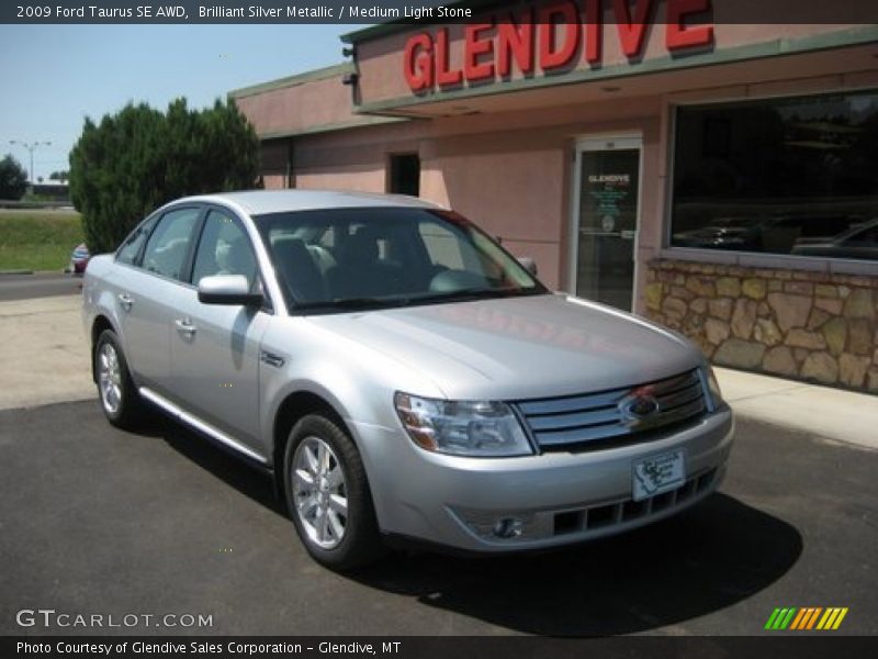 Brilliant Silver Metallic / Medium Light Stone 2009 Ford Taurus SE AWD