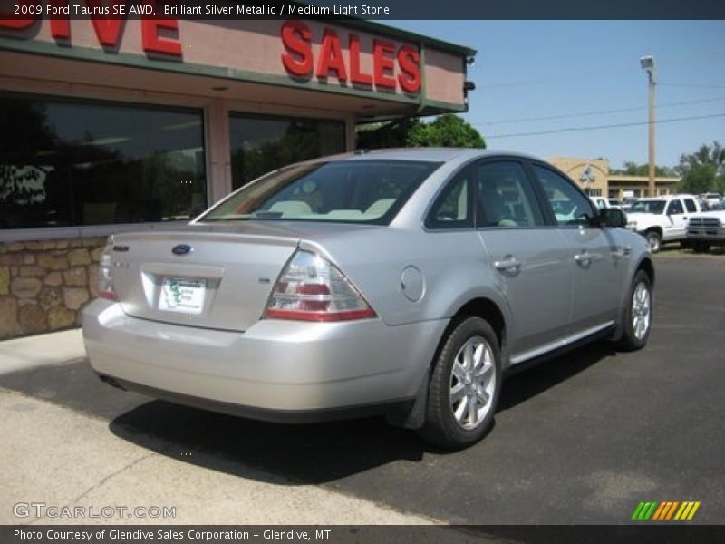 Brilliant Silver Metallic / Medium Light Stone 2009 Ford Taurus SE AWD