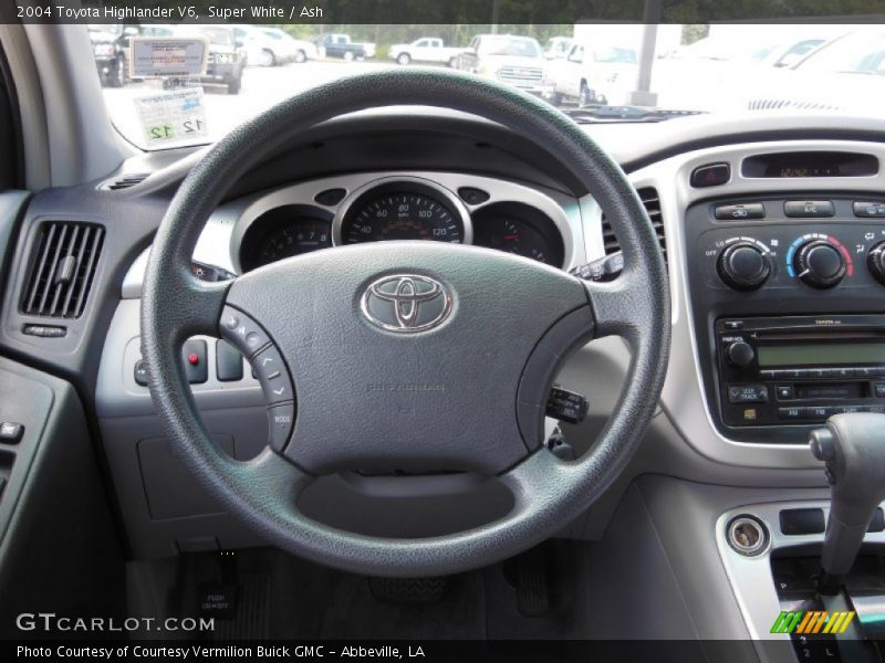 Super White / Ash 2004 Toyota Highlander V6